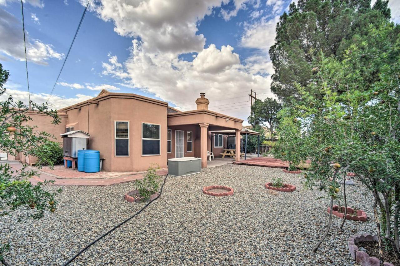 Convenient Las Cruces Home With Patio And Grill! Exterior photo